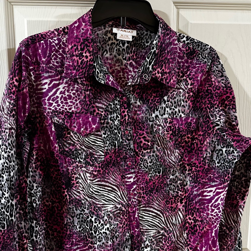 Ariat Women's Blouse, Snap Buttons, Size XL,Pre-Owned,Like new